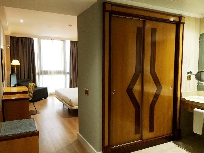 Oca Puerta Del Camino Hotel Santiago de Compostela Cameră foto